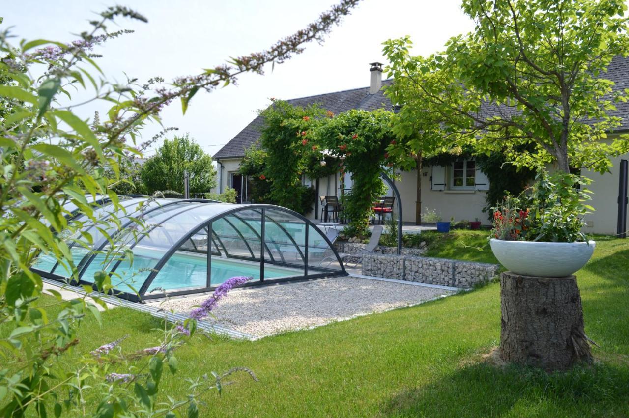 Au Coeur Du Bien-Etre, Gite Avec Piscine Chauffee Et Couverte, Spa, Sauna, Massages Monteaux Exteriör bild