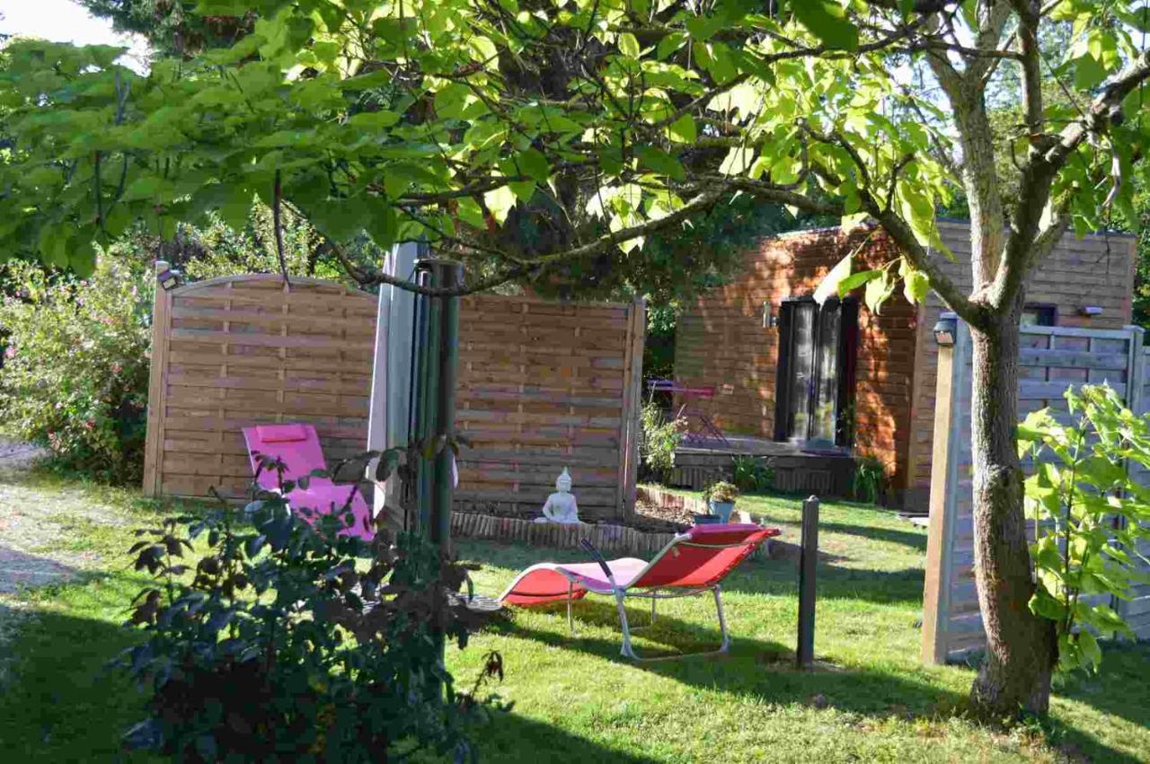 Au Coeur Du Bien-Etre, Gite Avec Piscine Chauffee Et Couverte, Spa, Sauna, Massages Monteaux Exteriör bild